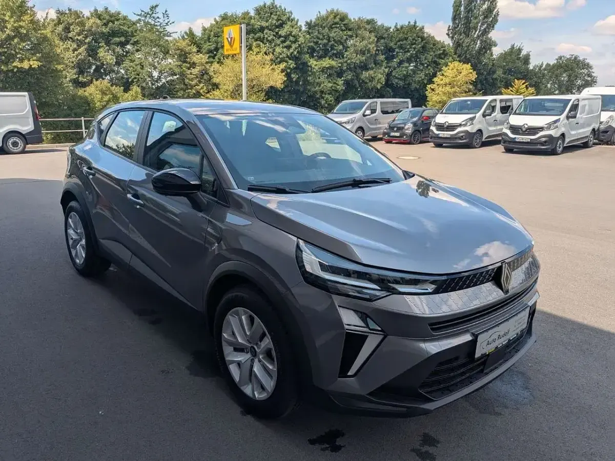 Używany Renault Captur Evolution 91 KM (66 kW) 2025 Szary SUV