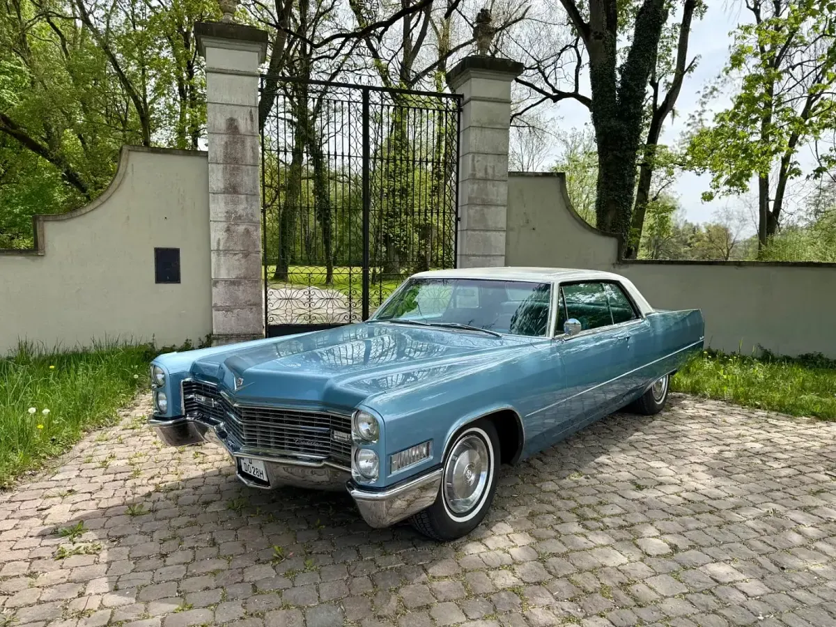 Second-hand Cadillac Deville 340 CP (250 kW) 1966 Albastru Berlinǎ
