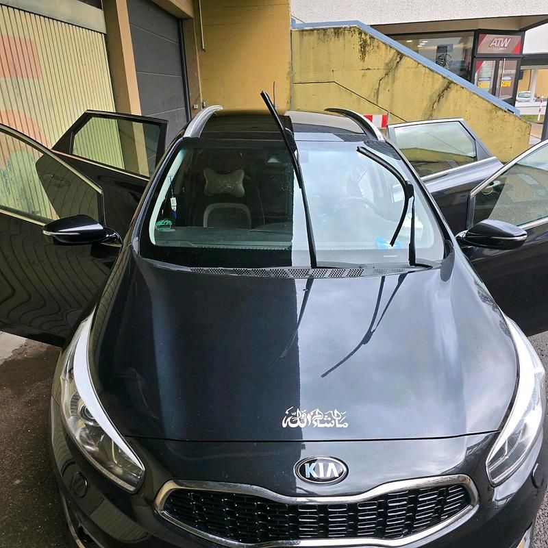 Schwarz Gebraucht 2016 Kia Ceed Kombi | 8.500 € (Fairer Preis) - Bild 1/4