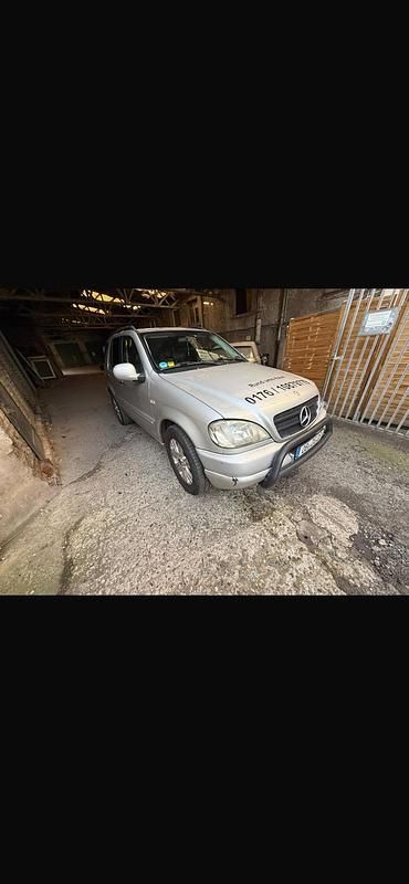 Gebraucht Mercedes ML320 2001 Silber SUV