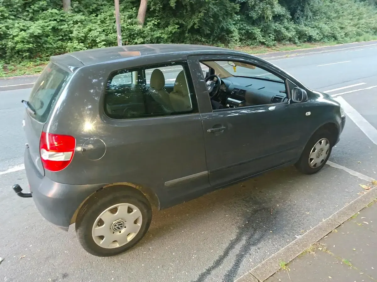 Gebraucht VW Fox 55 PS (40 kW) 2006 Grau Kleinwagen