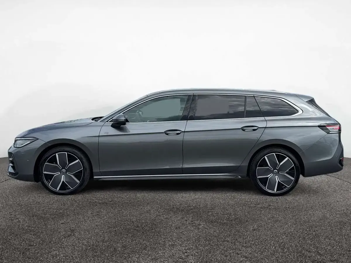 Nowe VW Passat R-line 265 KM (194 kW) 2026 Szary Kombi