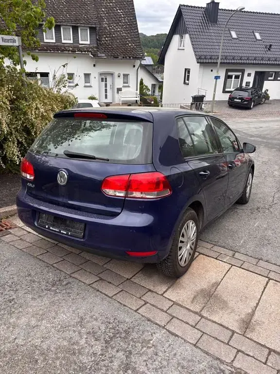Usata VW Golf VI Team 80 CV (58 kW) 2010 Blu Utilitaria