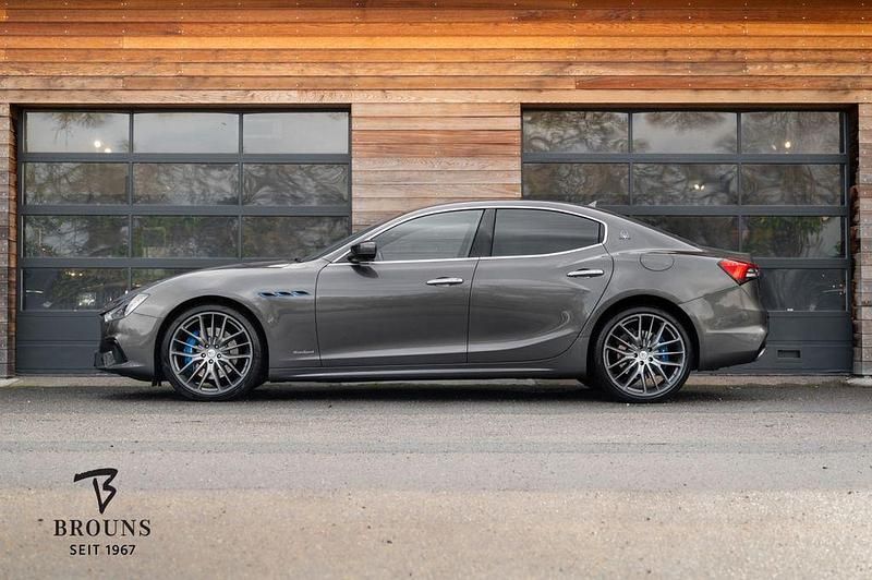 Gebraucht Maserati Ghibli GranLusso 330 PS (242 kW) 2021 Grau Limousine