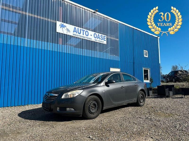 Gebraucht Opel Insignia Edition 140 PS (102 kW) 2009 Grau Limousine