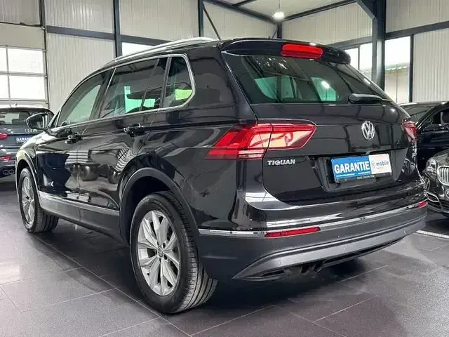 Gebraucht VW Tiguan Highline 150 PS (110 kW) 2017 Schwarz SUV