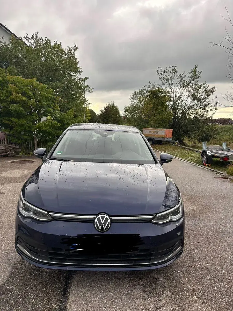 Gebraucht VW Golf VIII Style 150 PS (110 kW) 2022 Blau Limousine