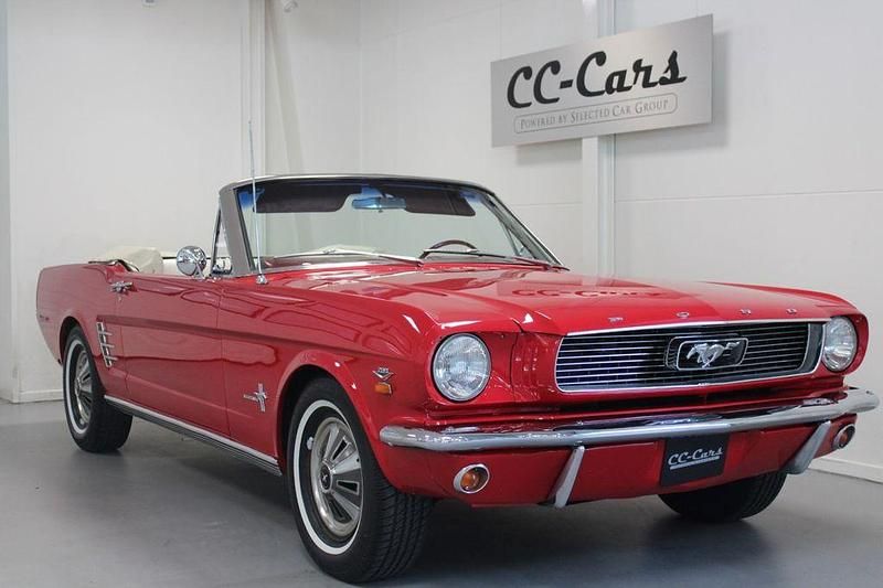 Rot Gebraucht 1966 Ford Mustang Convertible Cabrio | 39.900 € - Bild 1/4