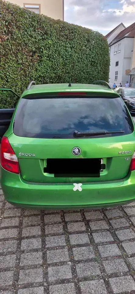 Gebraucht Skoda Fabia Fresh 105 PS (77 kW) 2013 Grün Kombi