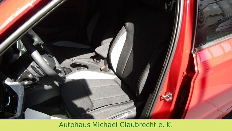 Gebraucht Skoda Kamiq Selection 150 PS (110 kW) 2024 Rot SUV