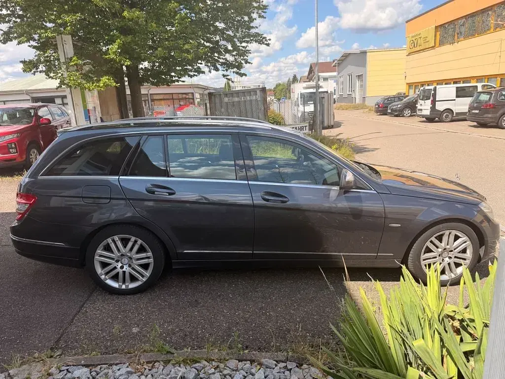 Gebraucht Mercedes C200 184 PS (135 kW) 2008 Grau Limousine