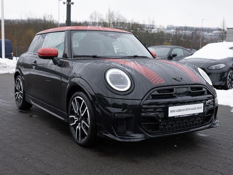 Gebraucht Mini John Cooper Works 204 PS (150 kW) 2024 Schwarz Kleinwagen