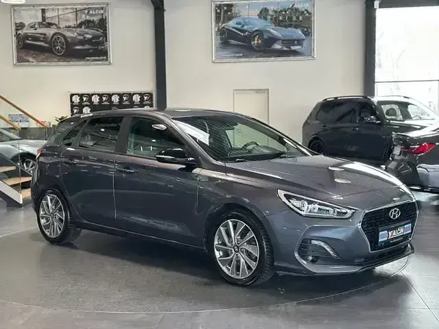 Gebraucht Hyundai i30 Passion Plus 140 PS (102 kW) 2018 Andere Limousine