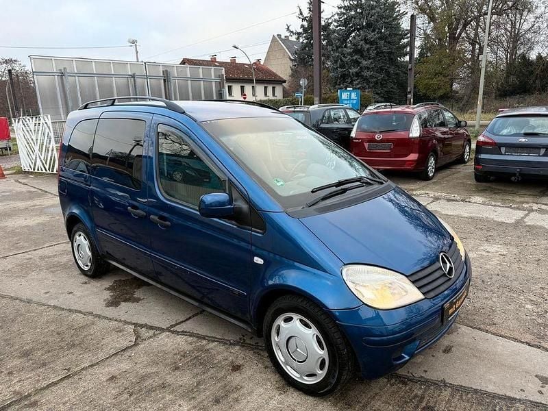 Gebraucht Mercedes Vaneo 125 PS (91 kW) 2004 Blau Van / Kleinbus