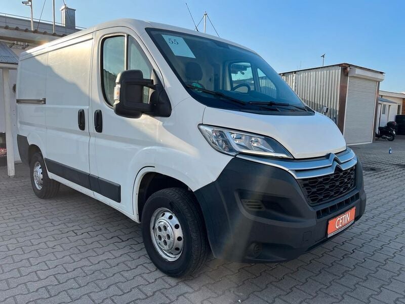Weiß Gebraucht 2019 Citroën Jumper Proline Van / Kleinbus | 10.900 € (Superpreis) - Bild 1/4
