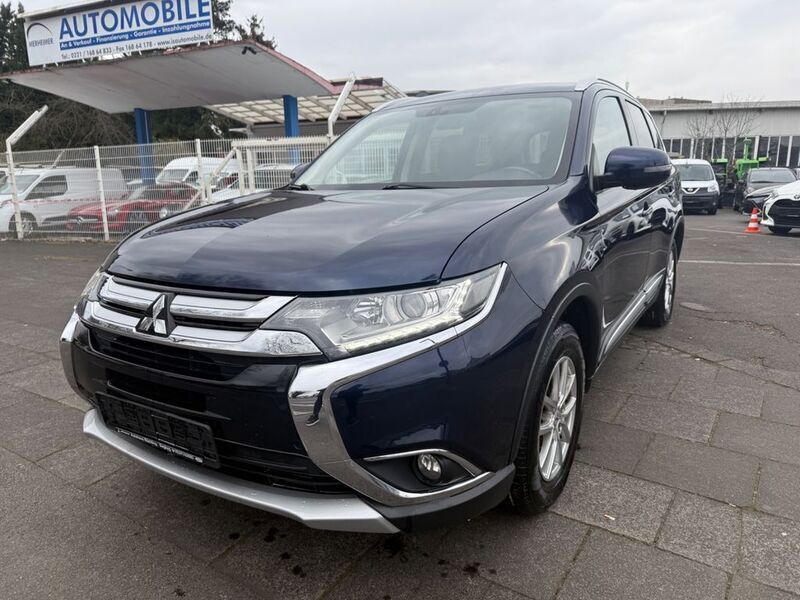 Blau Gebraucht 2017 Mitsubishi Outlander Plus SUV | 7.690 € (Superpreis) - Bild 1/4