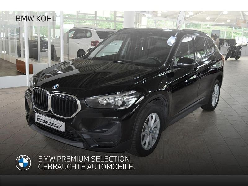 Schwarz Gebraucht 2022 BMW X1 Advantage SUV | 24.440 € (Guter Preis) - Bild 1/4