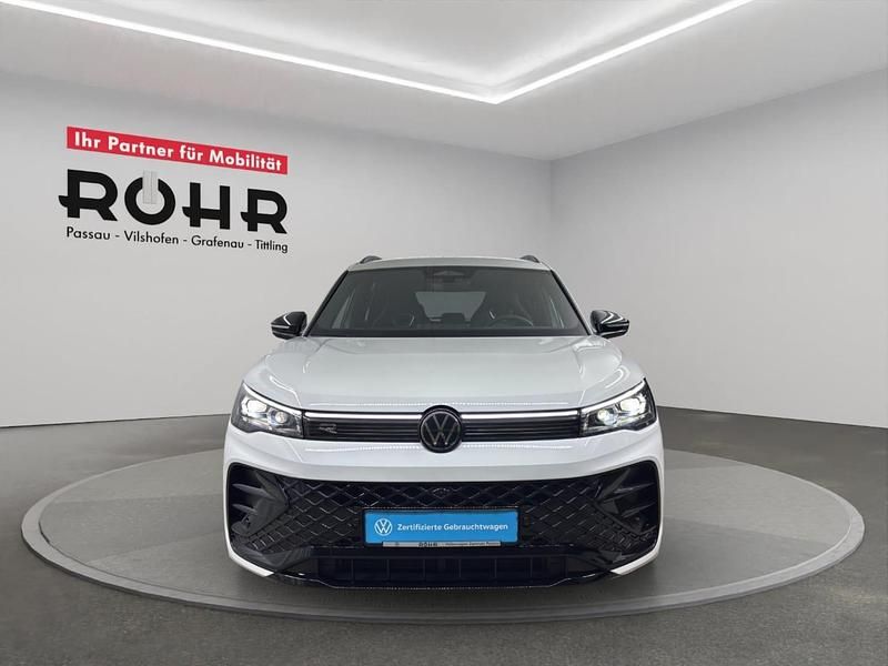Gebraucht VW Tiguan R-line 204 PS (150 kW) 2025 Pure white SUV