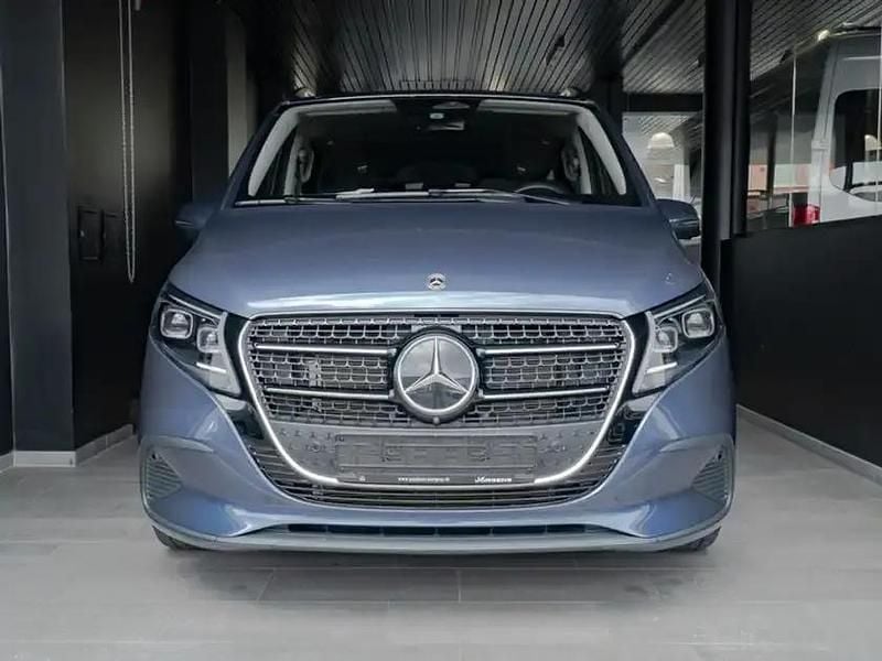 Gebraucht Mercedes V220 Style 163 PS (119 kW) 2025 Sodalithblau met. Van / Kleinbus