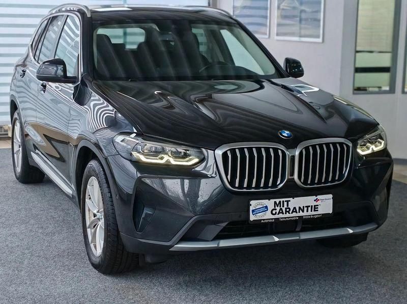 Gebraucht BMW X3 Sport Line 190 PS (139 kW) 2023 Grau SUV