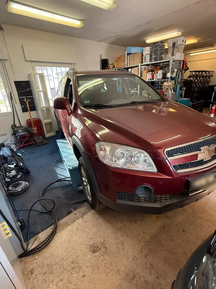 Gebraucht Chevrolet Captiva 136 PS (100 kW) 2009 Rot SUV