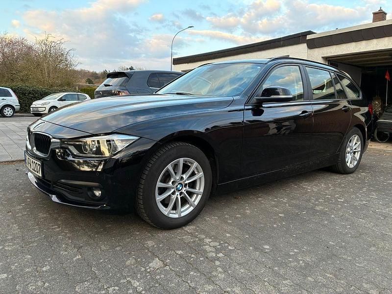 Gebraucht BMW 318 150 PS (110 kW) 2017 Schwarz Kombi