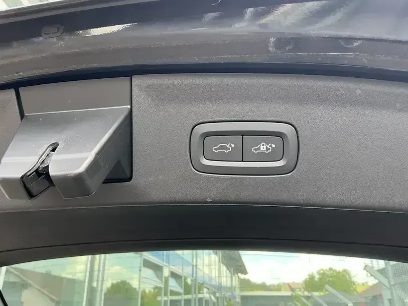 Gebraucht Polestar 2 169 kW (231 PS) 2023 Schwarz Kleinwagen