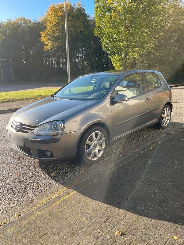 Usata VW Golf 102 CV (75 kW) 2004 Grigio Coupé