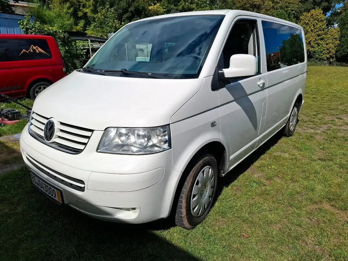 Gebraucht VW Caravelle 131 PS (96 kW) 2008 Weiß Van