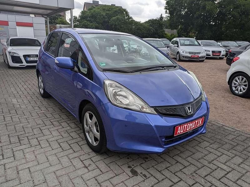 Azure blue m. Gebraucht 2011 Honda Jazz Trend Kleinwagen | 6.990 € (Fairer Preis) - Bild 1/4