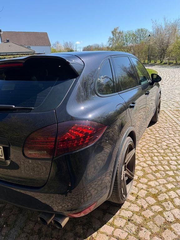 Gebraucht Porsche Cayenne Turbo 500 PS (367 kW) 2011 Schwarz SUV
