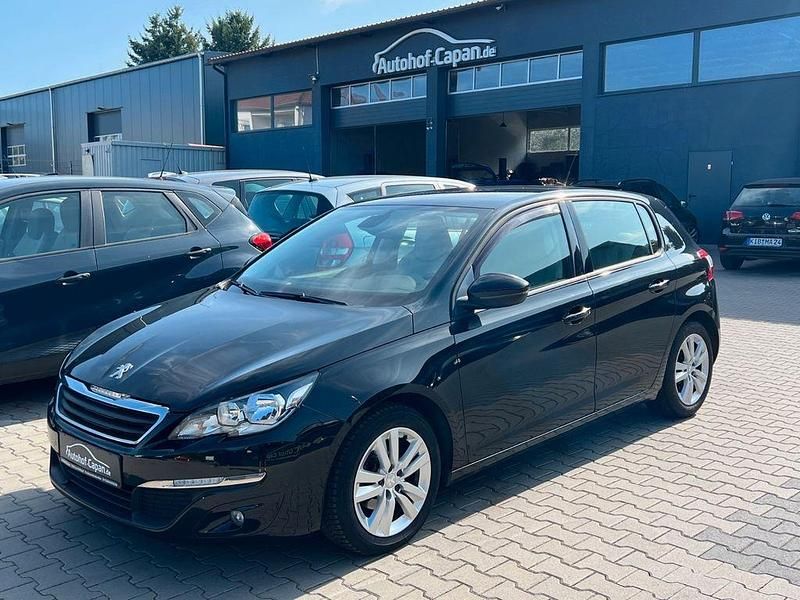 Gebraucht Peugeot 308 Active 82 PS (60 kW) 2013 Schwarz Limousine