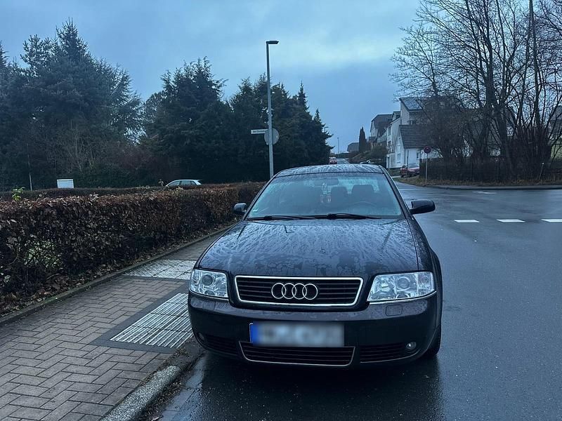 Schwarz Gebraucht 2001 Audi A6 Limousine | 2.500 € (Fairer Preis) - Bild 1/4