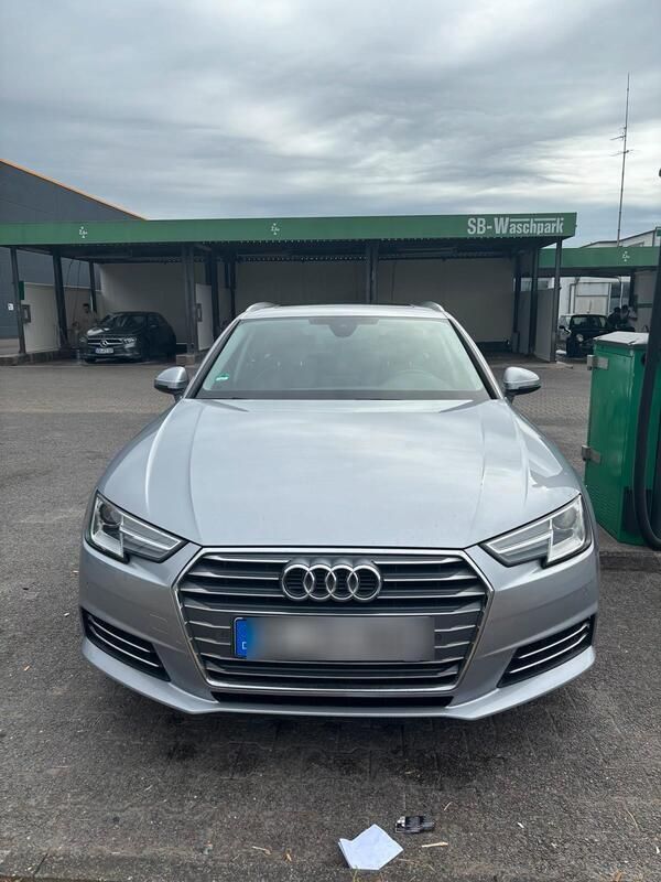 Silber Gebraucht 2018 Audi A4 Kombi | 17.000 € (Guter Preis) - Bild 1/4