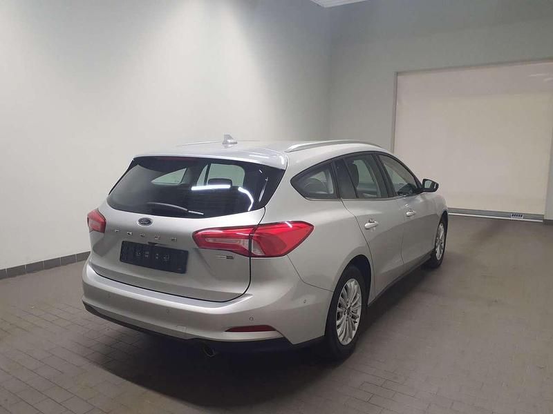 Gebraucht Ford Focus Titanium 125 PS (91 kW) 2021 Polarsilber metallic Kombi