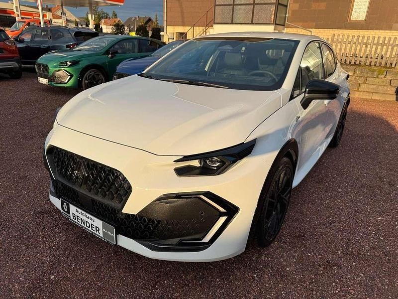 Neu Renault Clio V Esprit Alpine 158 PS (116 kW) 2026 Arktis weiß Kleinwagen