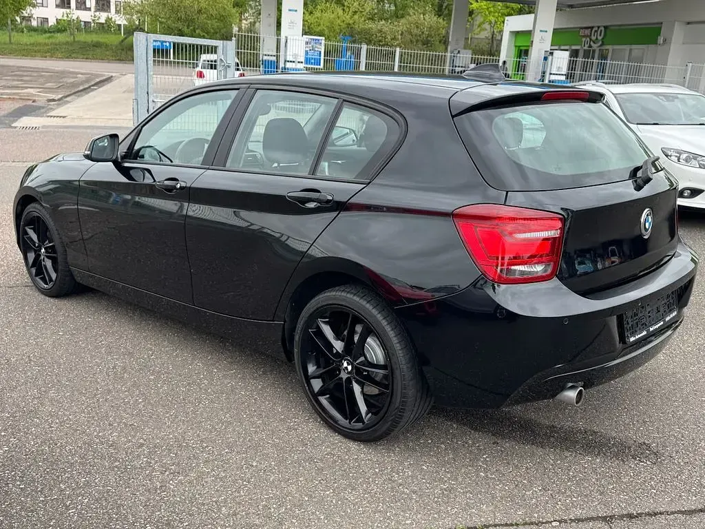 Gebraucht BMW 116 Sport Line 116 PS (85 kW) 2013 Schwarz Kleinwagen