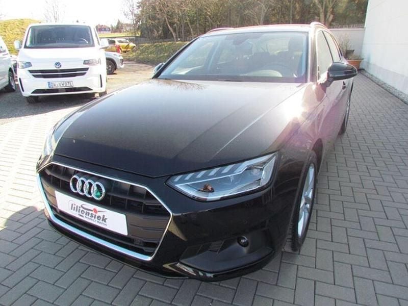 Second-hand Audi A4 Ambiente 163 CP (119 kW) 2023 Negru Break