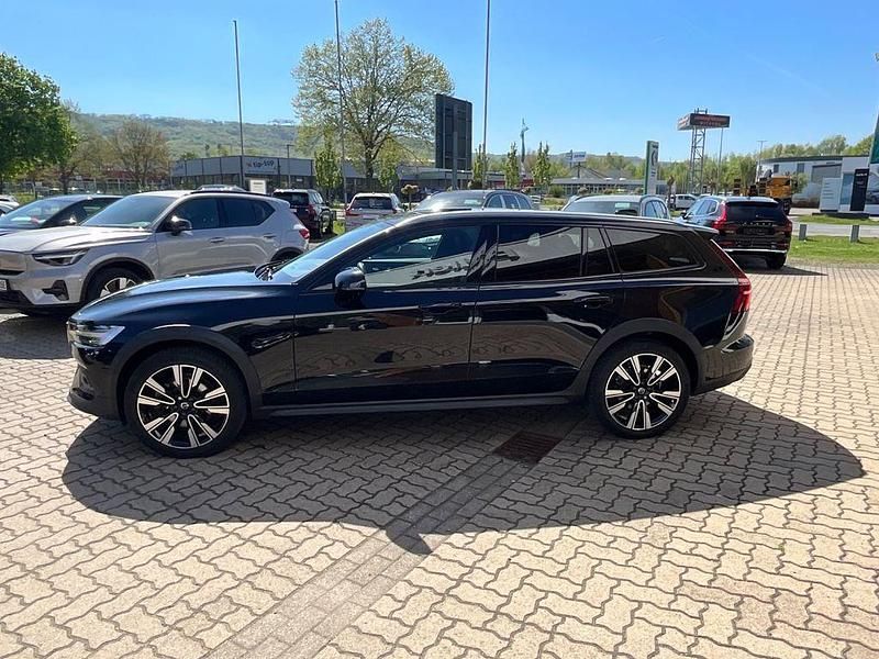 Occasion Volvo V60 CC Pro 197 ch (144 kW) 2021 Noir Break