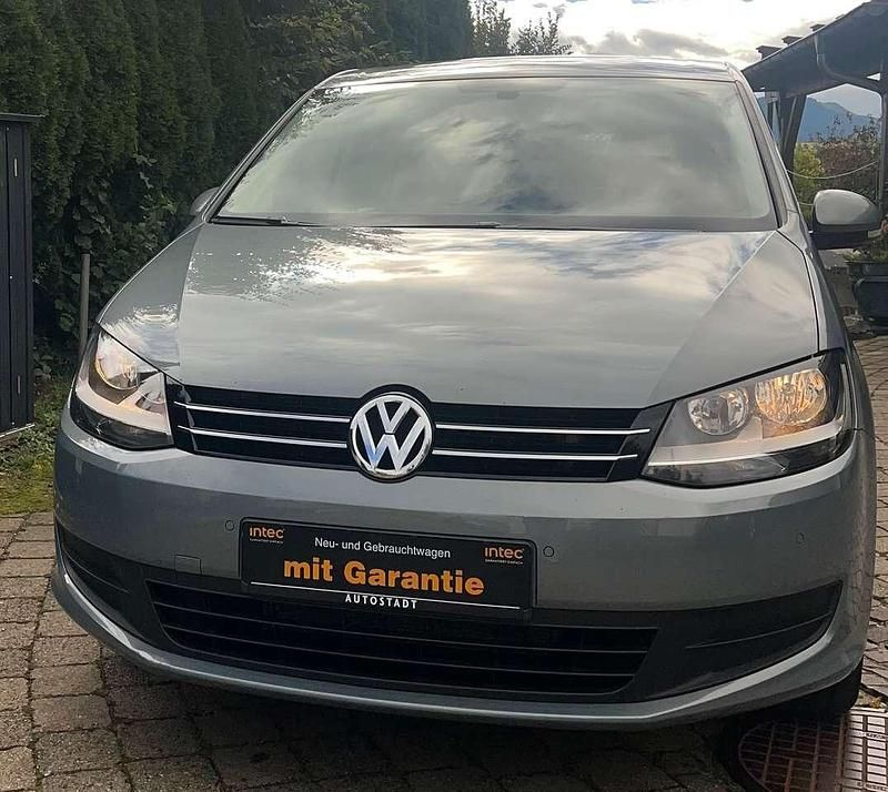 Gebraucht VW Sharan 140 PS (102 kW) 2015 Grau Van / Kleinbus