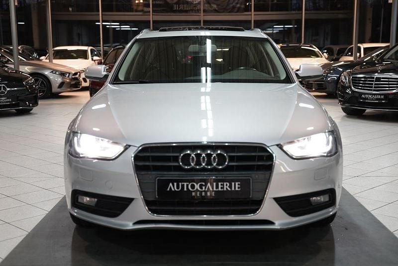 Gebraucht Audi A4 Attraction 204 PS (150 kW) 2014 Silber Kombi