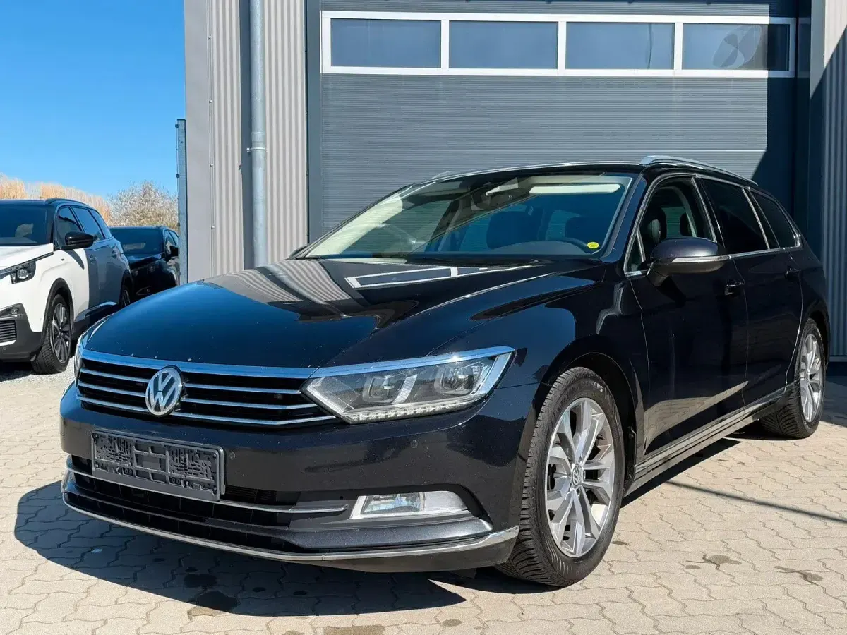 Używany VW Passat Highline 190 KM (139 kW) 2018 Czarny Kombi