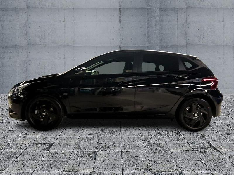 Neu Hyundai i20 Blackline 101 PS (74 kW) 2026 Schwarz Kleinwagen