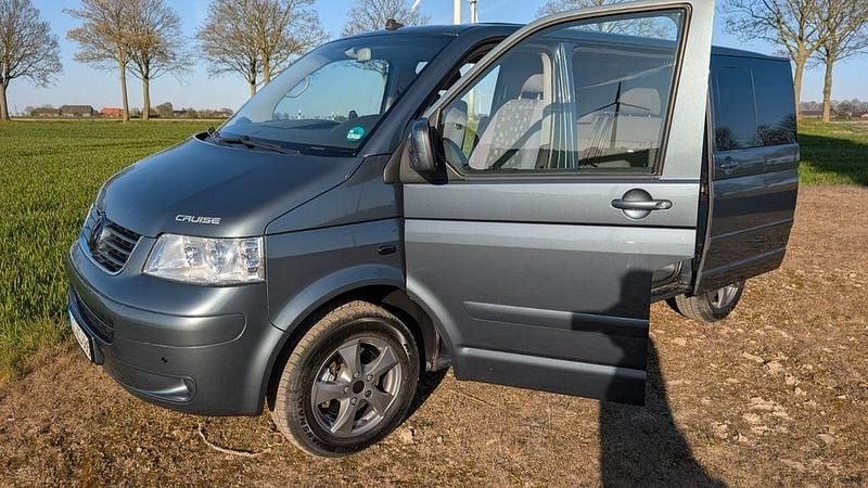 Second-hand VW T5 174 CP (127 kW) 2006 Albastru Van