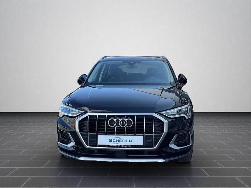 Gebraucht Audi Q3 Advanced Plus 150 PS (110 kW) 2019 Mythosschwarz metallic (metallic) SUV