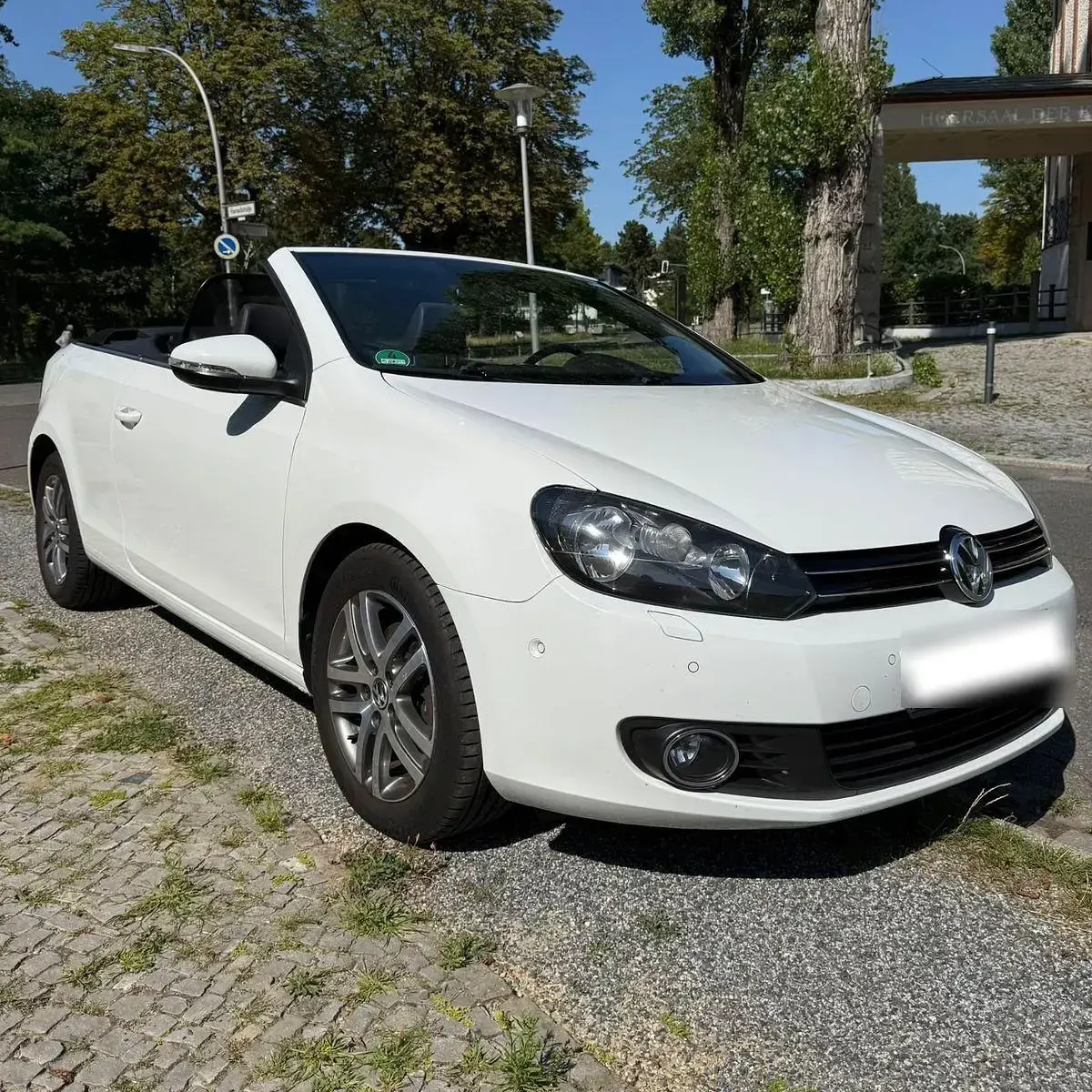 Gebraucht VW Golf Cabriolet 105 PS (77 kW) 2012 Weiß Cabrio
