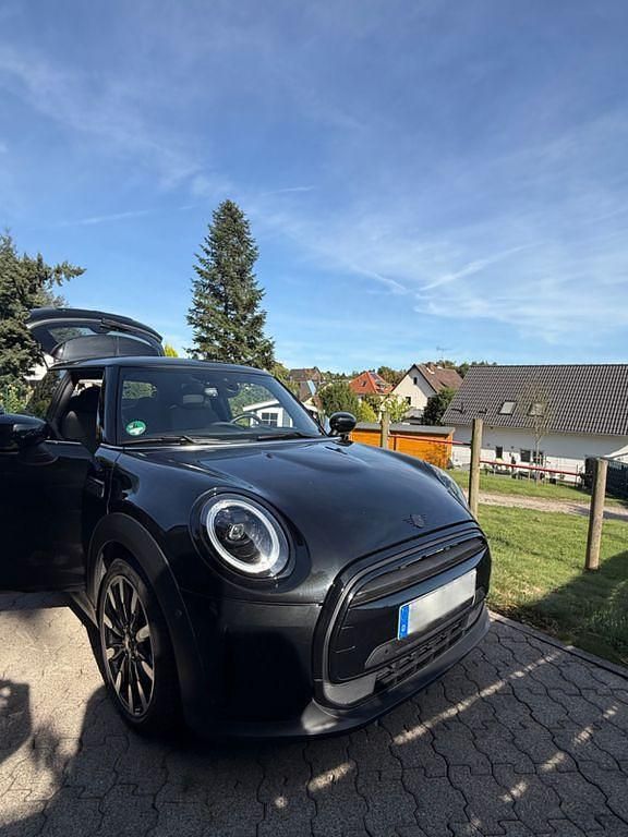 Schwarz Gebraucht 2023 Mini Cooper Kleinwagen | 27.500 € (Teuer) - Bild 1/4