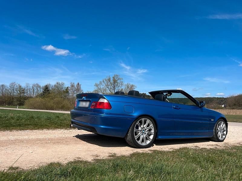 Gebraucht BMW 320 Cabriolet 170 PS (125 kW) 2002 Blau Cabrio