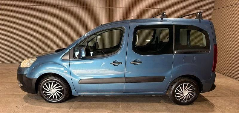 Gebraucht Peugeot Partner 92 PS (67 kW) 2012 Blau Van / Kleinbus