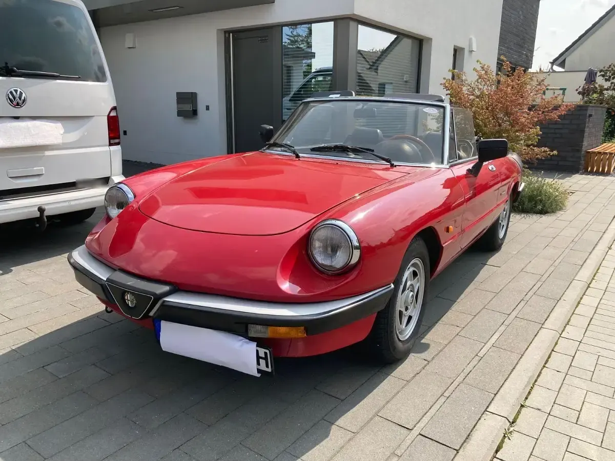 Gebraucht Alfa Romeo Spider 103 PS (75 kW) 1986 Rot Cabrio